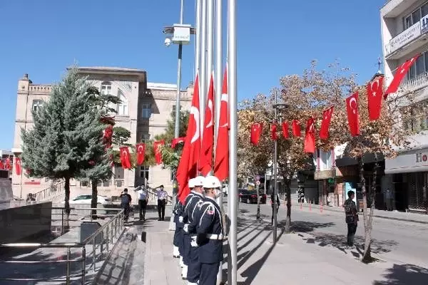 Aksaray'da 30 Ağustos Zafer Bayramı törenle kutlandı - Son ...