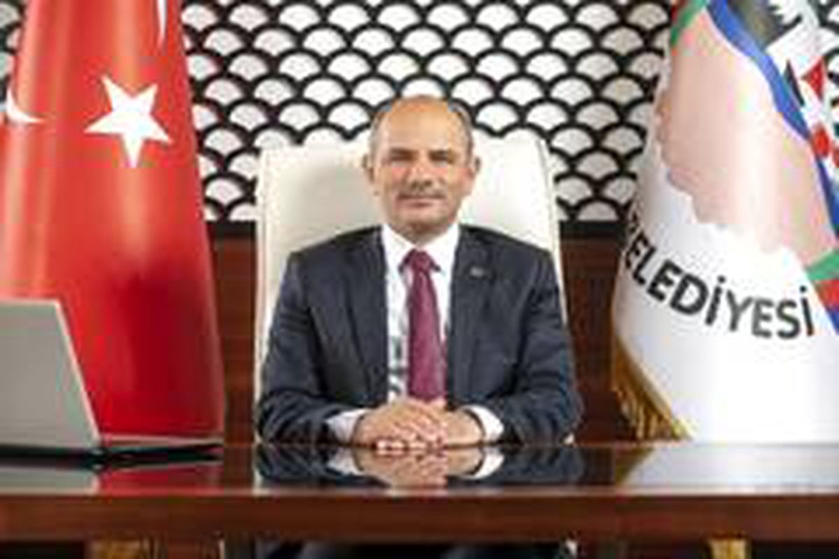 Belediye başkanı korona virüse yakalandığını sosyal medyadan açıkladı