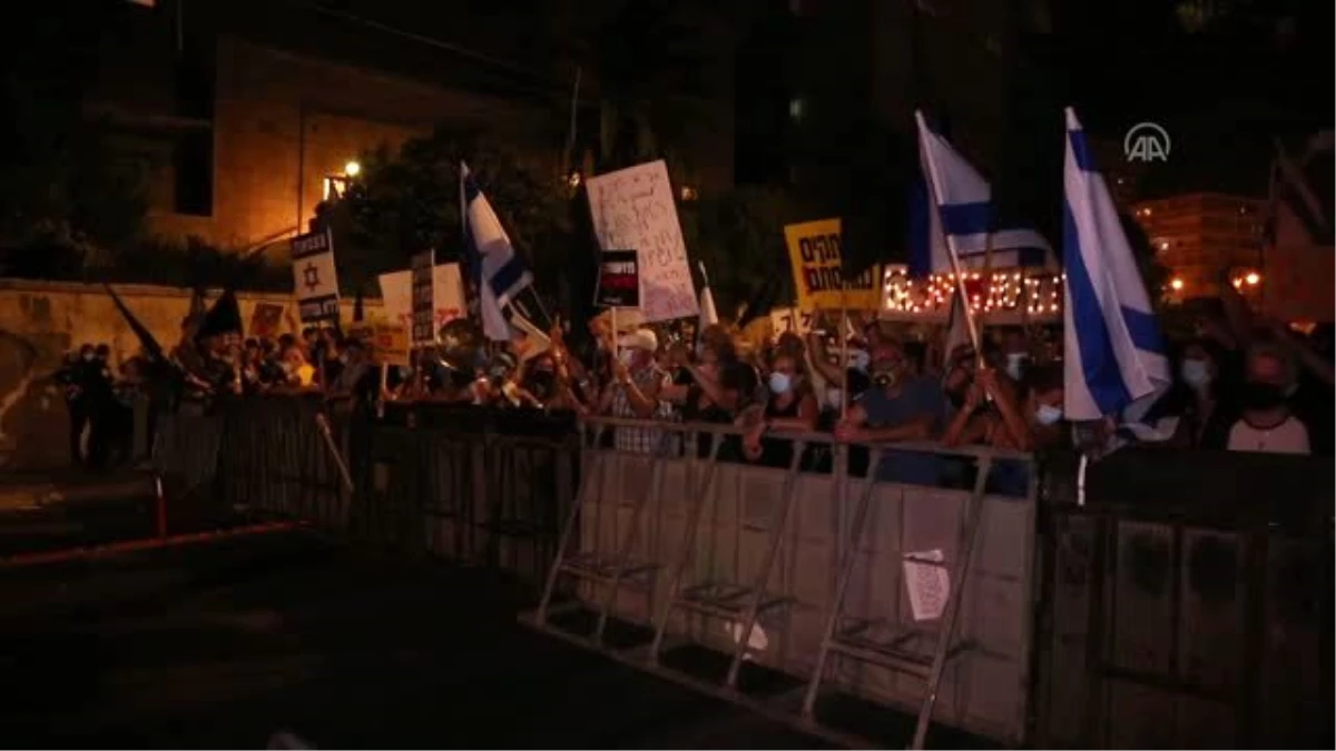 İsrail\'deki Netanyahu karşıtı gösteriye binlerce kişi katıldı