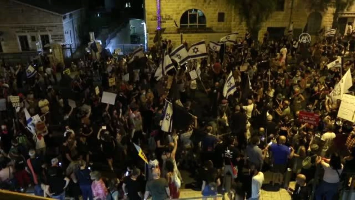 İsrail\'deki Netanyahu karşıtı gösteriye binlerce kişi katıldı(2)