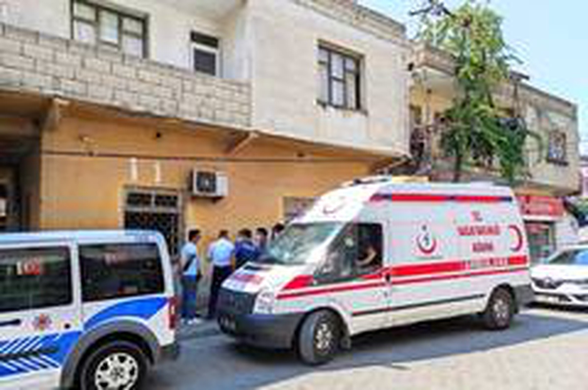 Esnaf kokudan duramayınca yalnız yaşayan adamın öldüğü ortaya çıktı