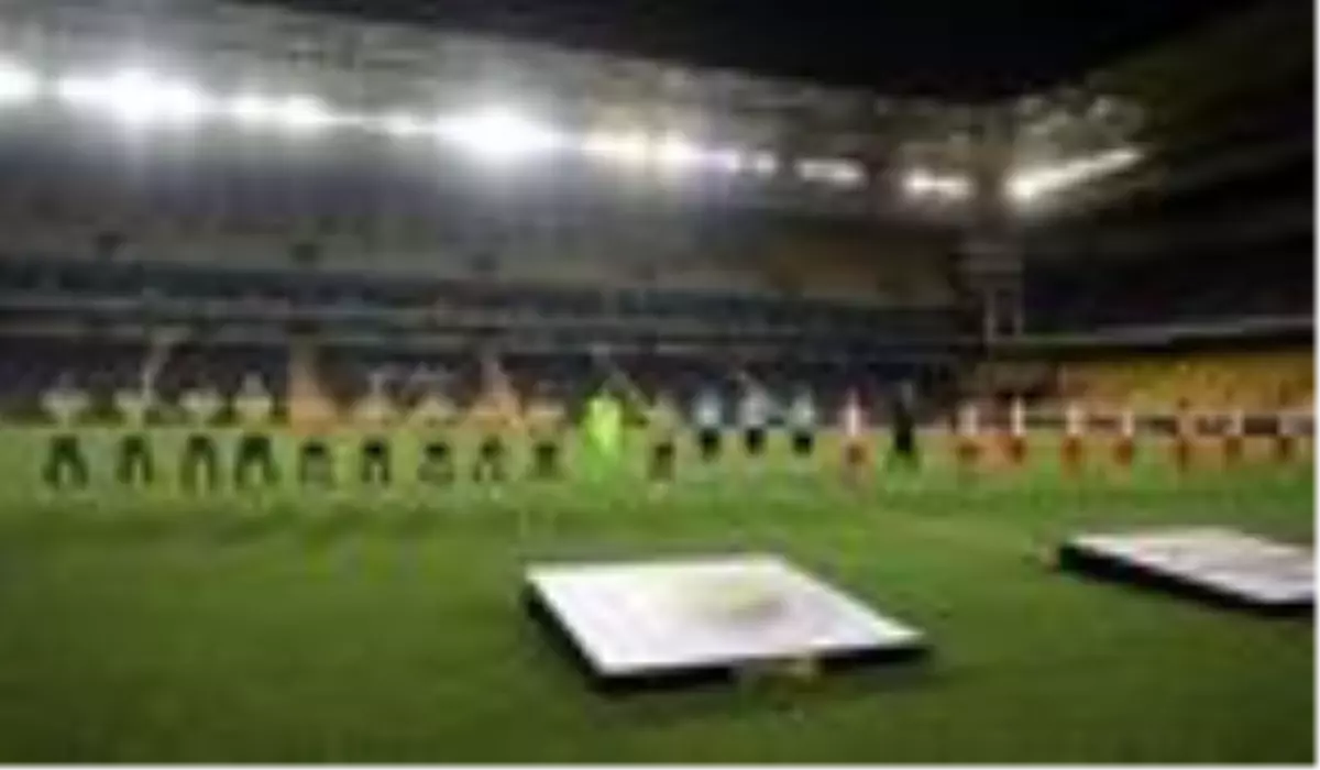 Fenerbahçe, FTA Antalyaspor\'u 4-0\'la geçti