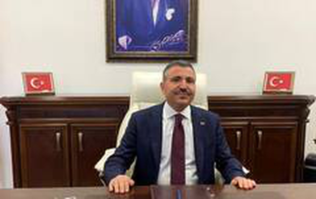 Vali Atay "Rehavete kapılmayalım salgının yayılmasına izin vermeyelim"