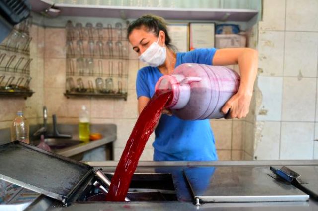 Adana'da koronavirüs salgını sonrası şalgam satışları patladı