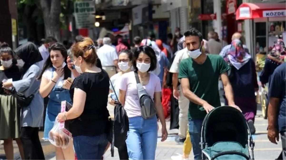 Bilim Kurulu Üyesi Ateş Kara, kısıtlamalarla ilgili geri dönüş sinyali verdi