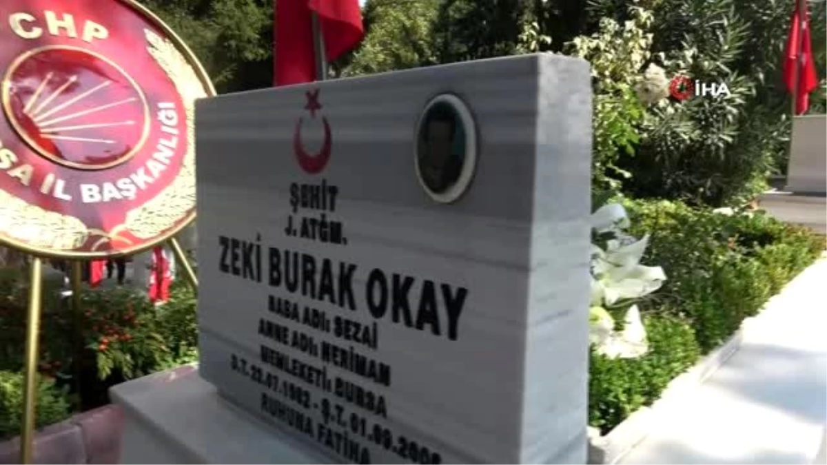 Bursalı şehit Asteğmen Zeki Burak Okay, mezarı başında dualarla anıldı