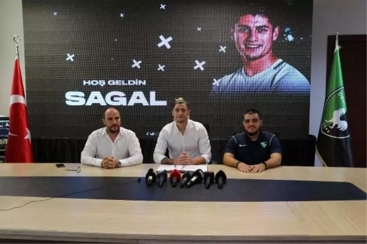 Denizlispor\'da Sagal imzayı attı