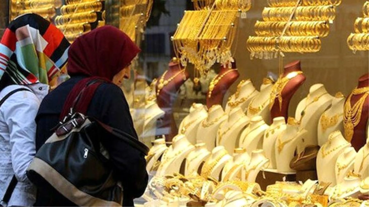 Kuyumcular uyardı: Vatandaşlar altınlarını yastık altında tutsun, fiyatlar artacak