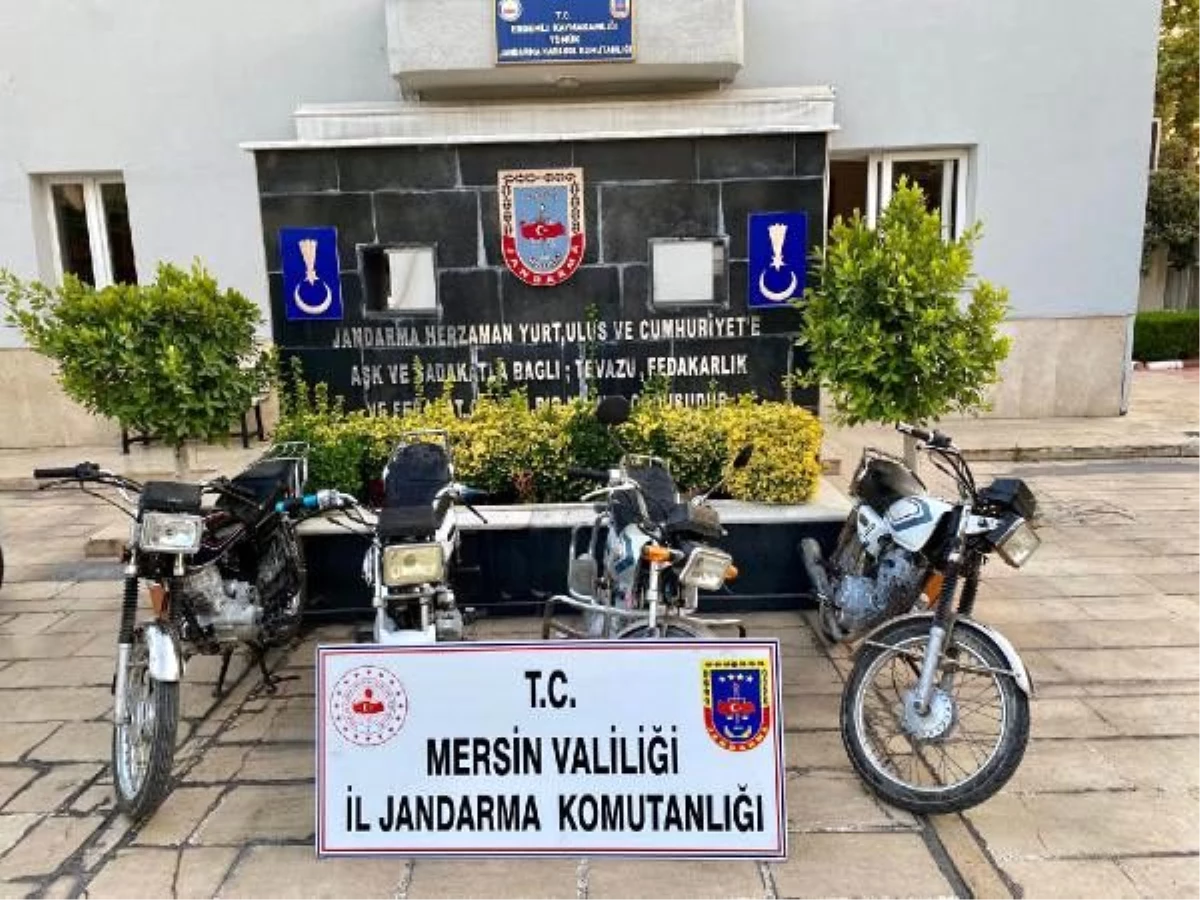 Motosiklet hırsızları güvenlik kamerasından yakalandı