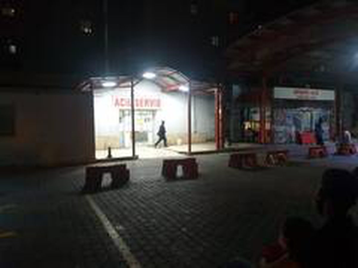 Tartışma kavgaya döndü: 1\'i ağır 3 kişi yaralandı