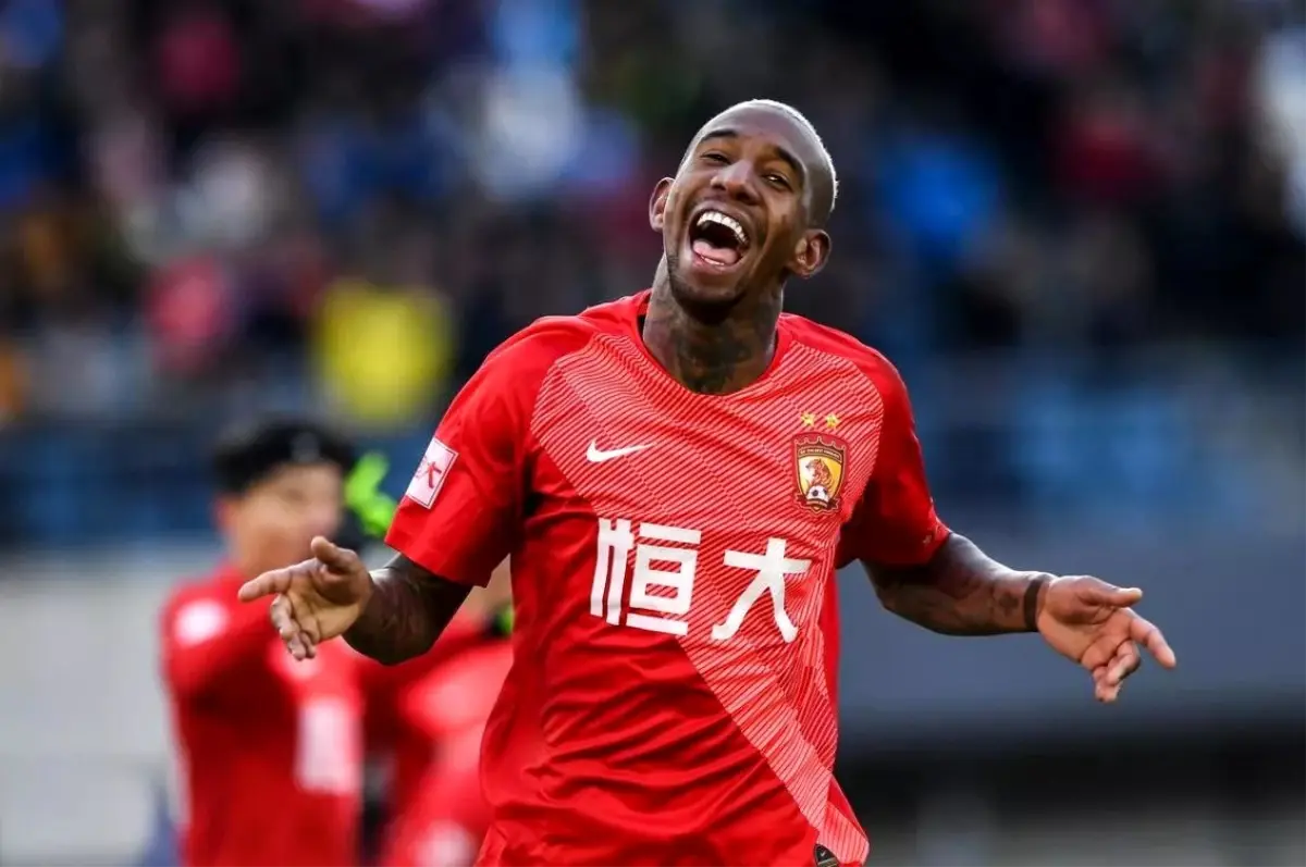 Trabzonspor, Anderson Talisca\'nın transferi için girişimlere başladı