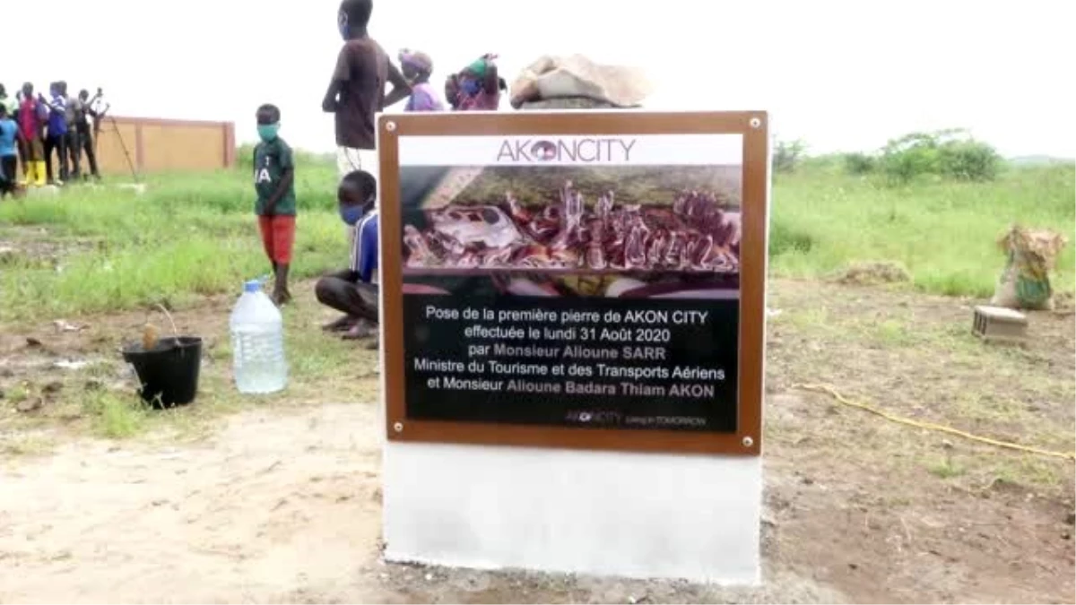 Ünlü şarkıcı Akon\'ın fütüristik şehir projesi "Akon City" Dakar\'da tanıtıldı