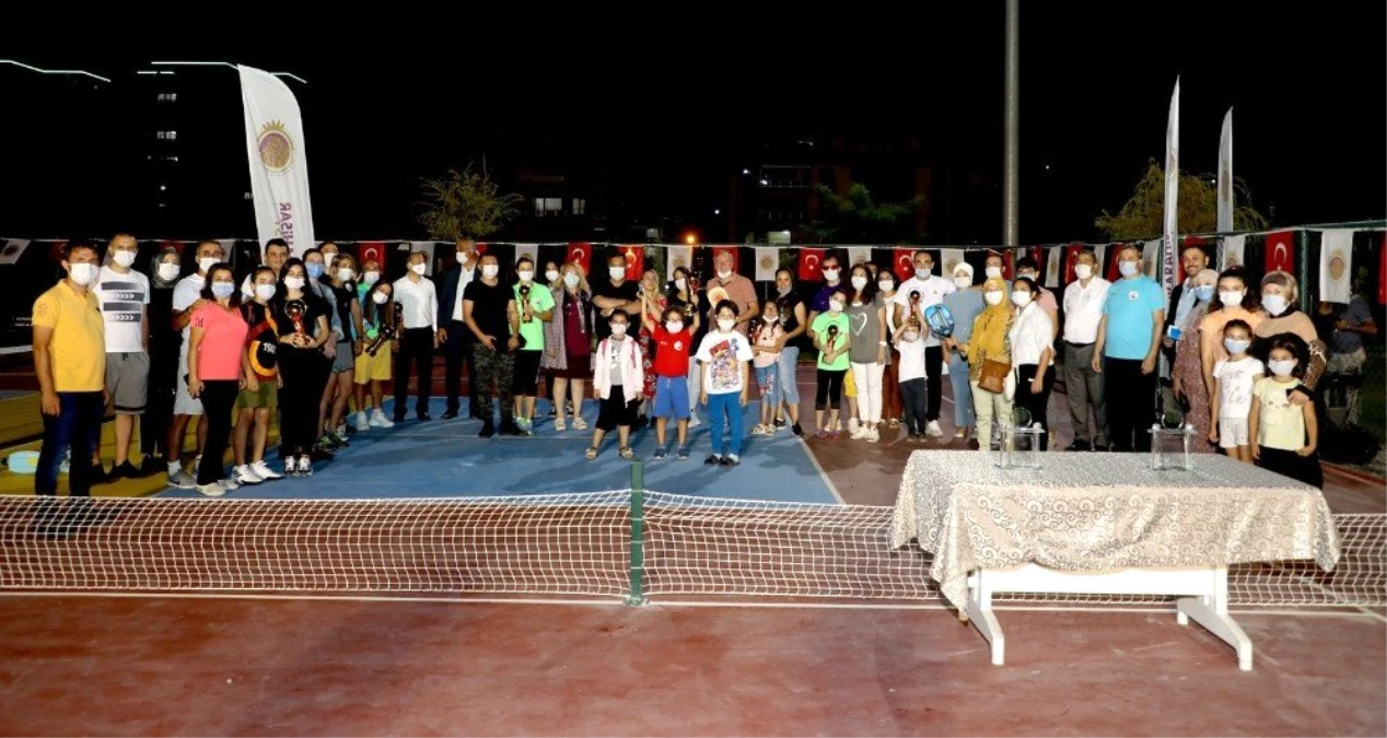 Afyonkarahisar\'da Zafer Kupası Pickeball Turnuvası yapıldı