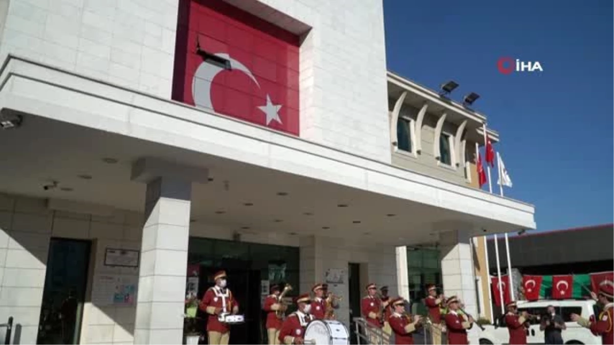 Belediye bandosunun ilk mini konseri göz doldurdu