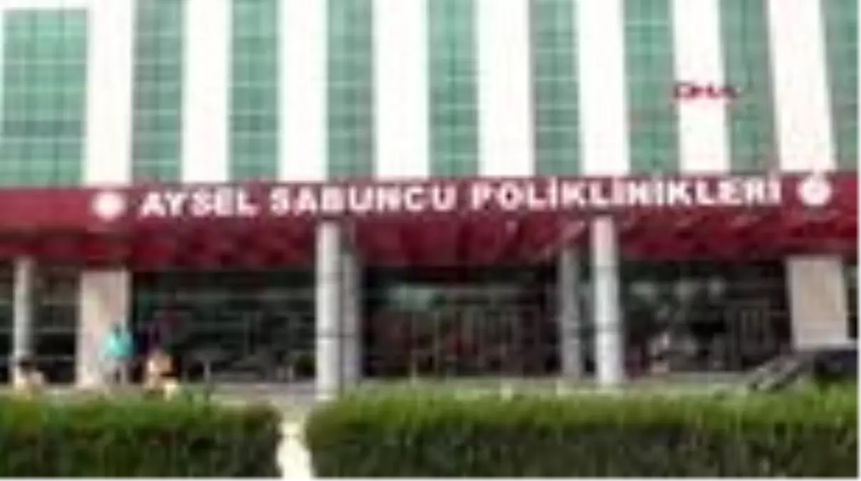 HATAY Kolları ve ayakları olmayan Suriyeli Muhammed bebek Hatay\'a getirildi