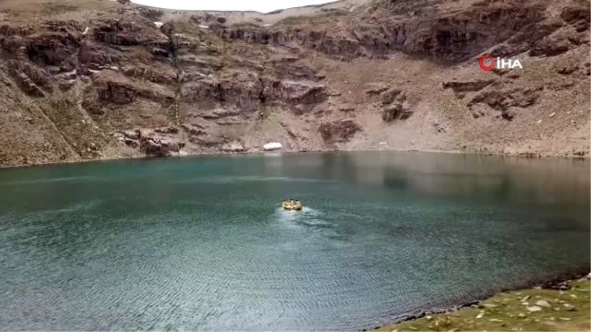 3 bin rakımda rafting keyfi