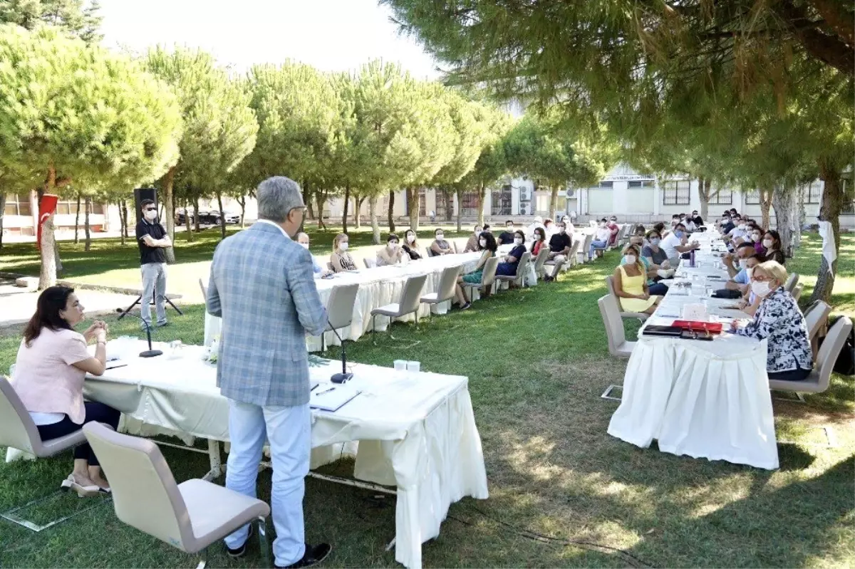 Korona virüsü salgınının İzmir ekonomisi üzerindeki etkilerini araştıracaklar