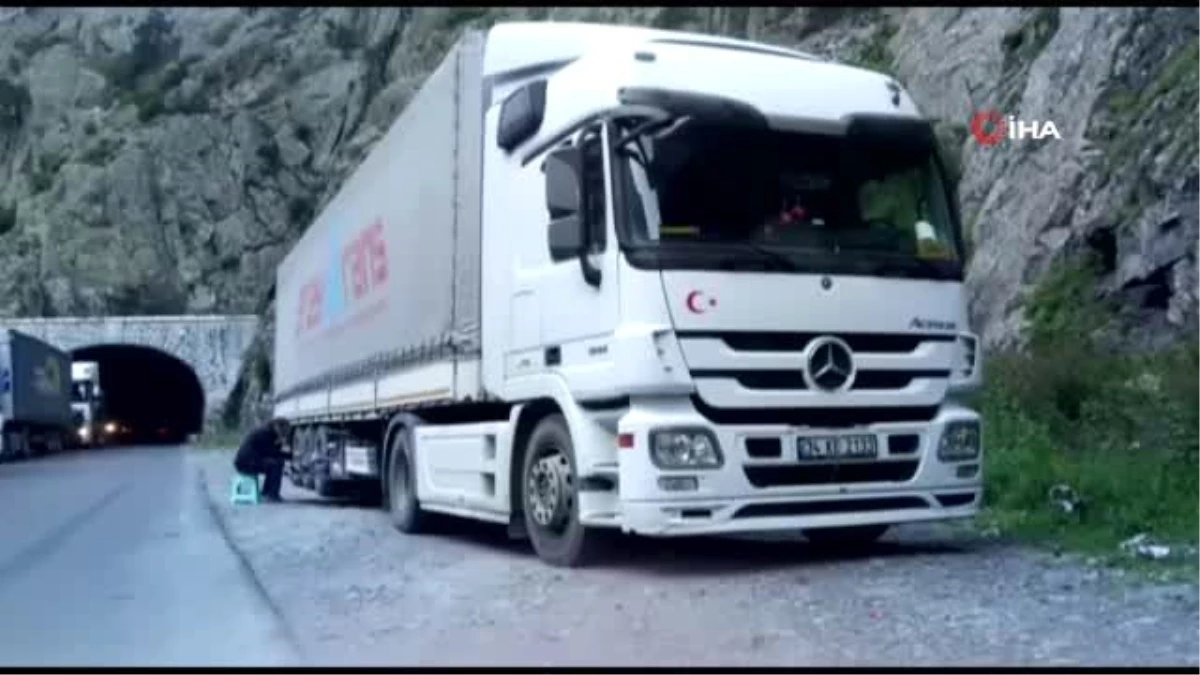 Türk şoför Gürcistan sınırında mahsur kaldı