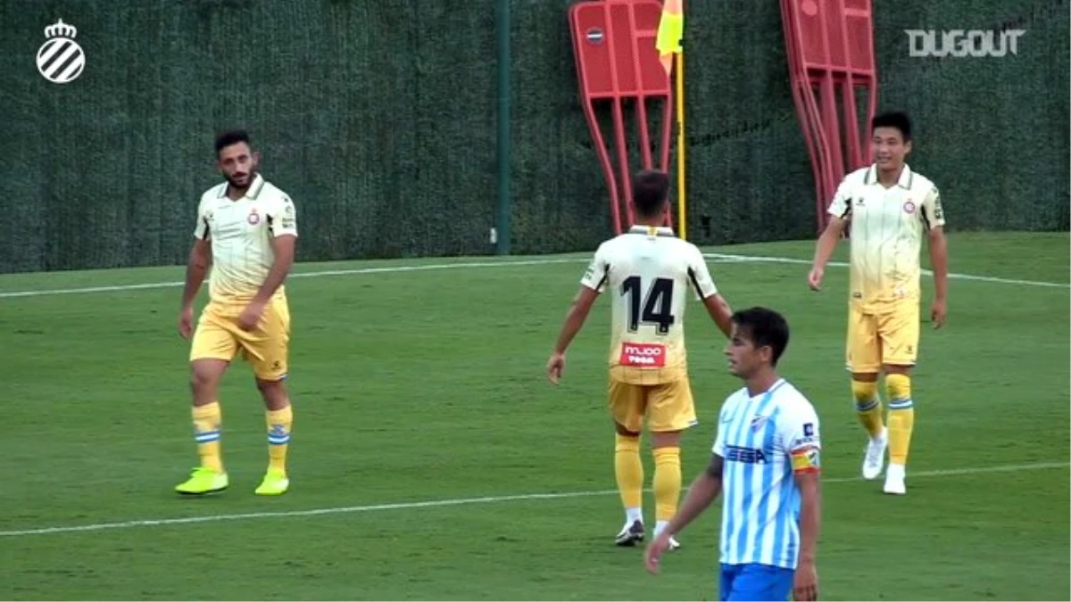 Wu Lei Espanyol\'un Malaga\'yı 3-0 Mağlup Ettiği Maçta Golünü Atıyor