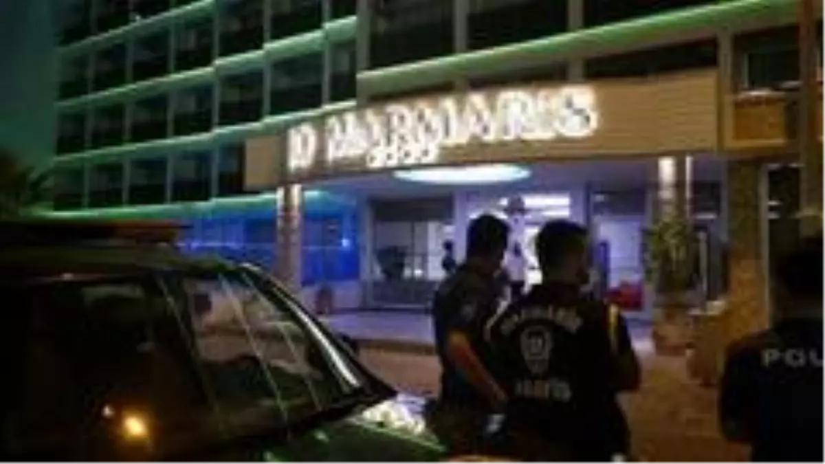 Marmaris\'te ruhsatsız otel mühürlendi, turistler başka otellere yerleştirildi