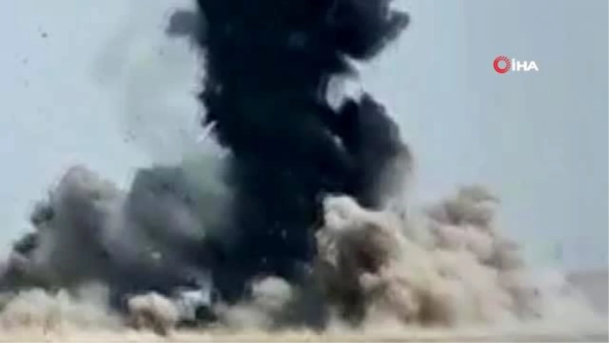 Son dakika haber... - SMO\'nun PKK/YPG\'den ele geçirdiği bomba yüklü araç kontrollü şekilde imha edildi