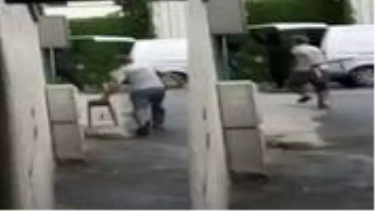 Güpegündüz bakır atölyesini soyan hırsızlara, esnaftan \'tabureli tepki\' geldi