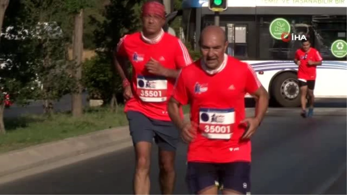 8. İzmir Yarı Maratonu başladı