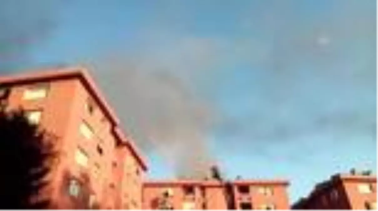 Son Dakika | Beşiktaş\'ta yangında mahsur kalanları itfaiye kurtardı