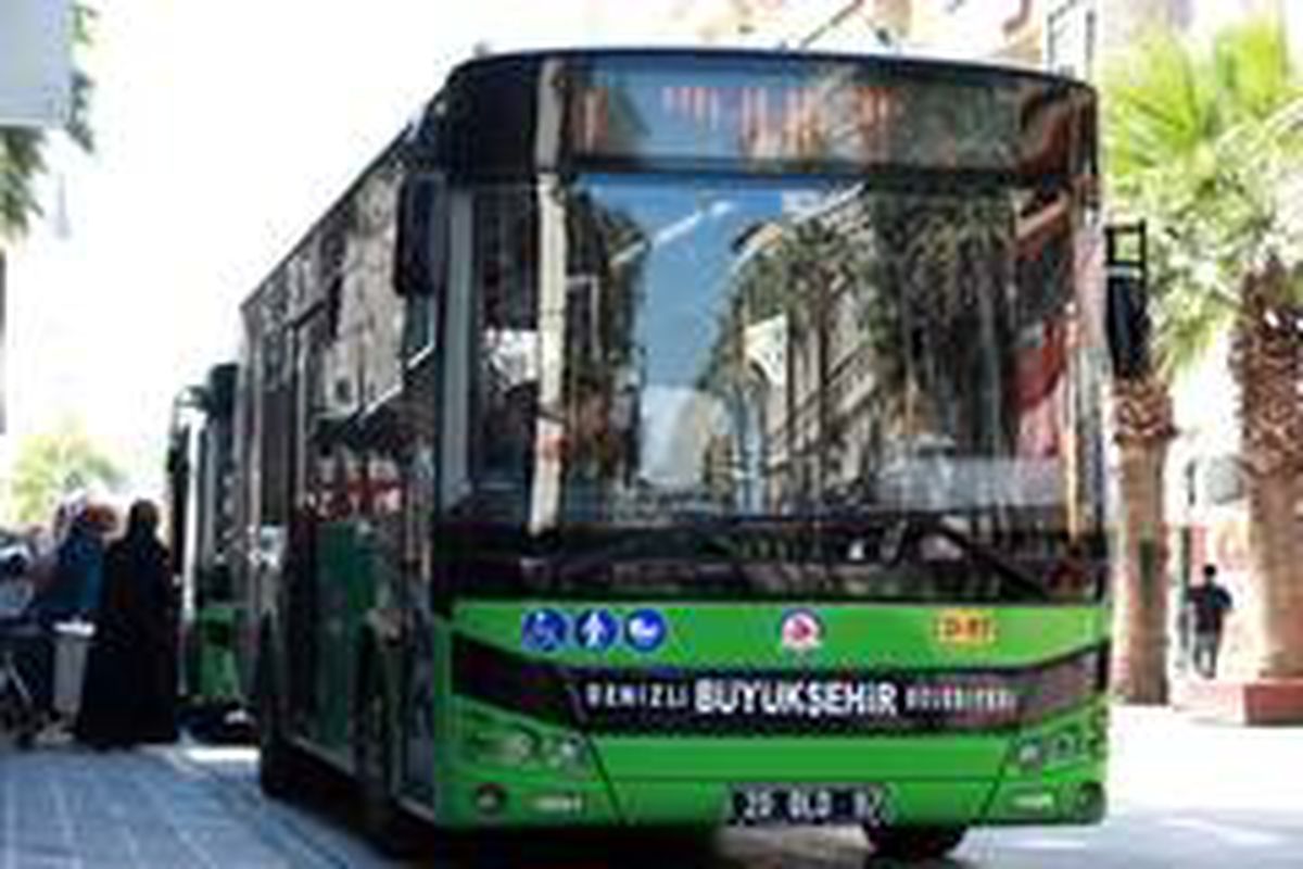 Denizli\'de öğrenci otobüs kartlarına vize dönemi başladı