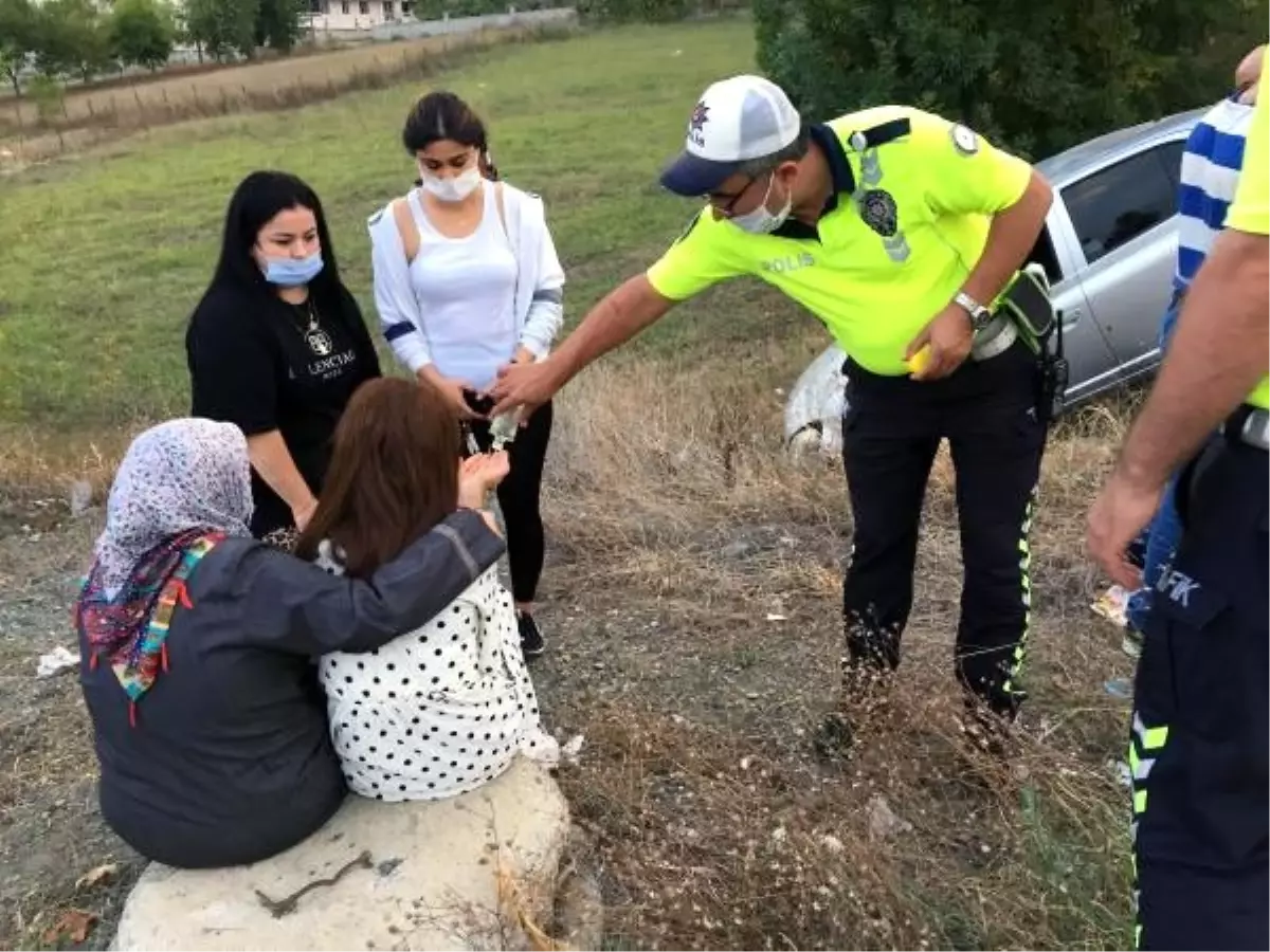 Kaza yapan sürücüyü polis sakinleştirdi