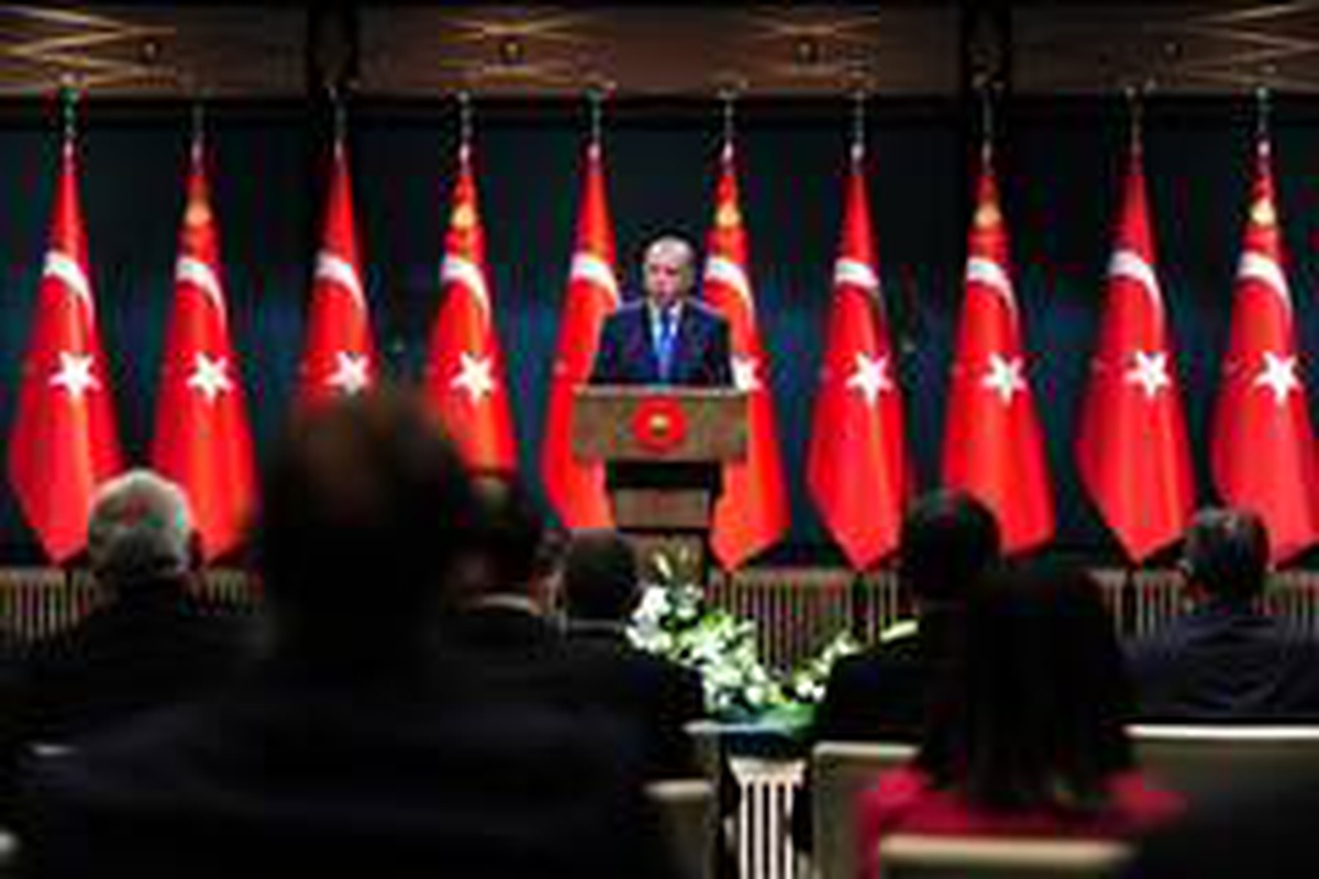 Cumhurbaşkanı Erdoğan: "Hem yüz yüze eğitimi hem de uzaktan eğitimi beraber yürüteceğiz.