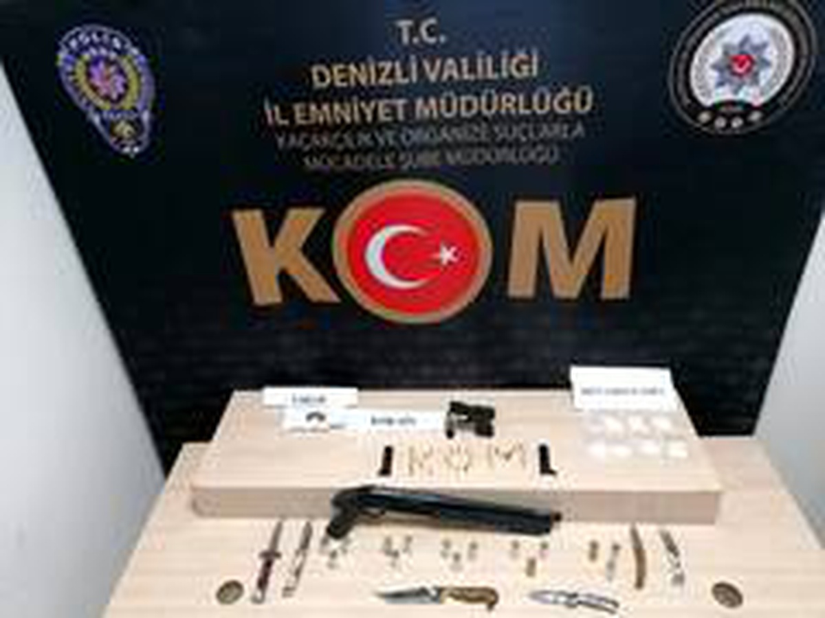 Denizli\'de uyuşturucu tacirlerine operasyon: 35 gözaltı