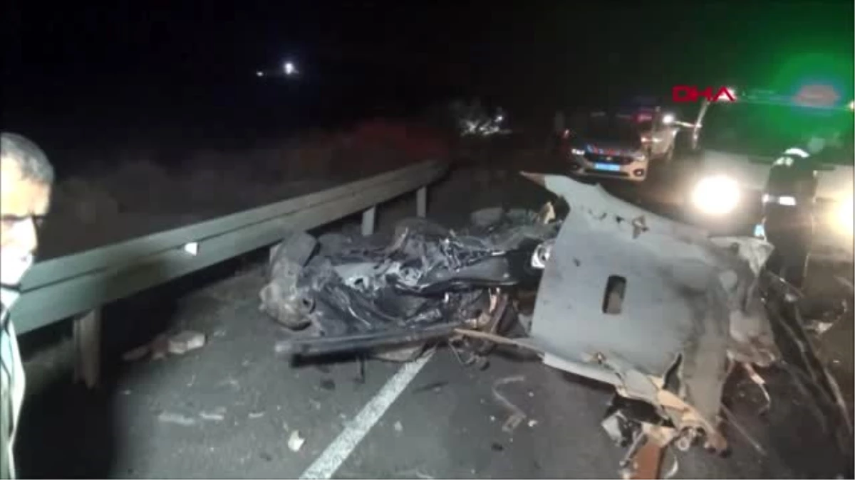 Midyat\'ta 3 aracın karıştığı zincirleme kaza: 6 ölü, 2 yaralı