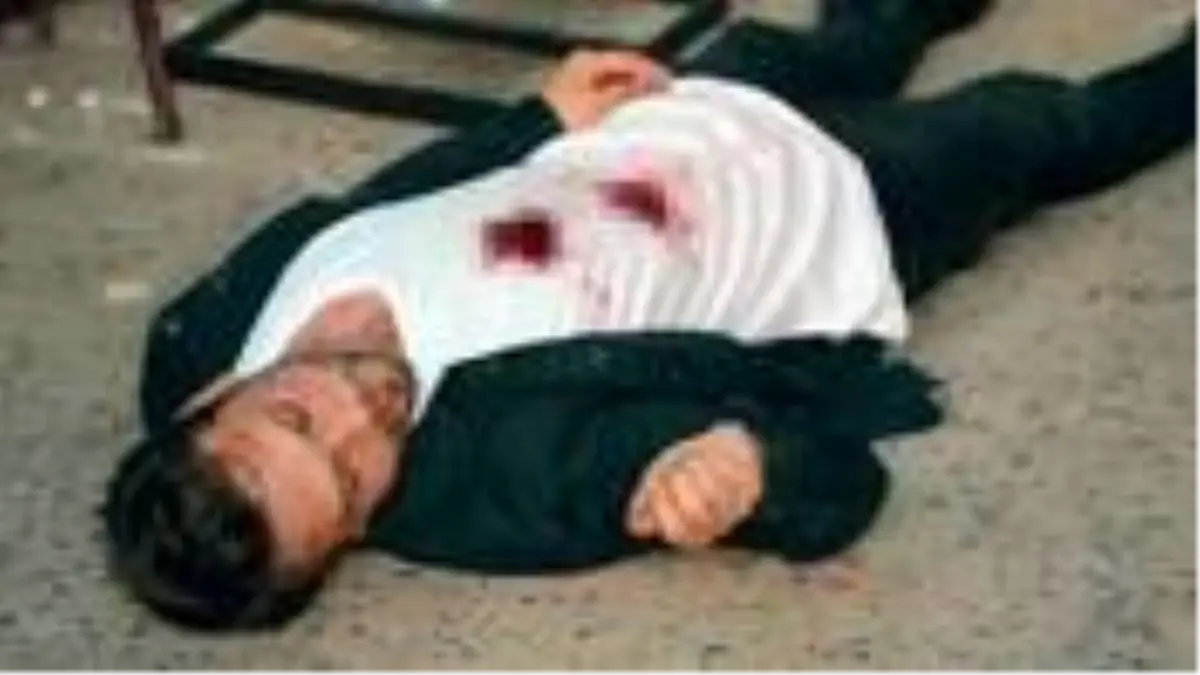 Aylar sonra ekrana gelen Çukur\'da nefes kesen final! Cumali, Yamaç\'ı vuruyor