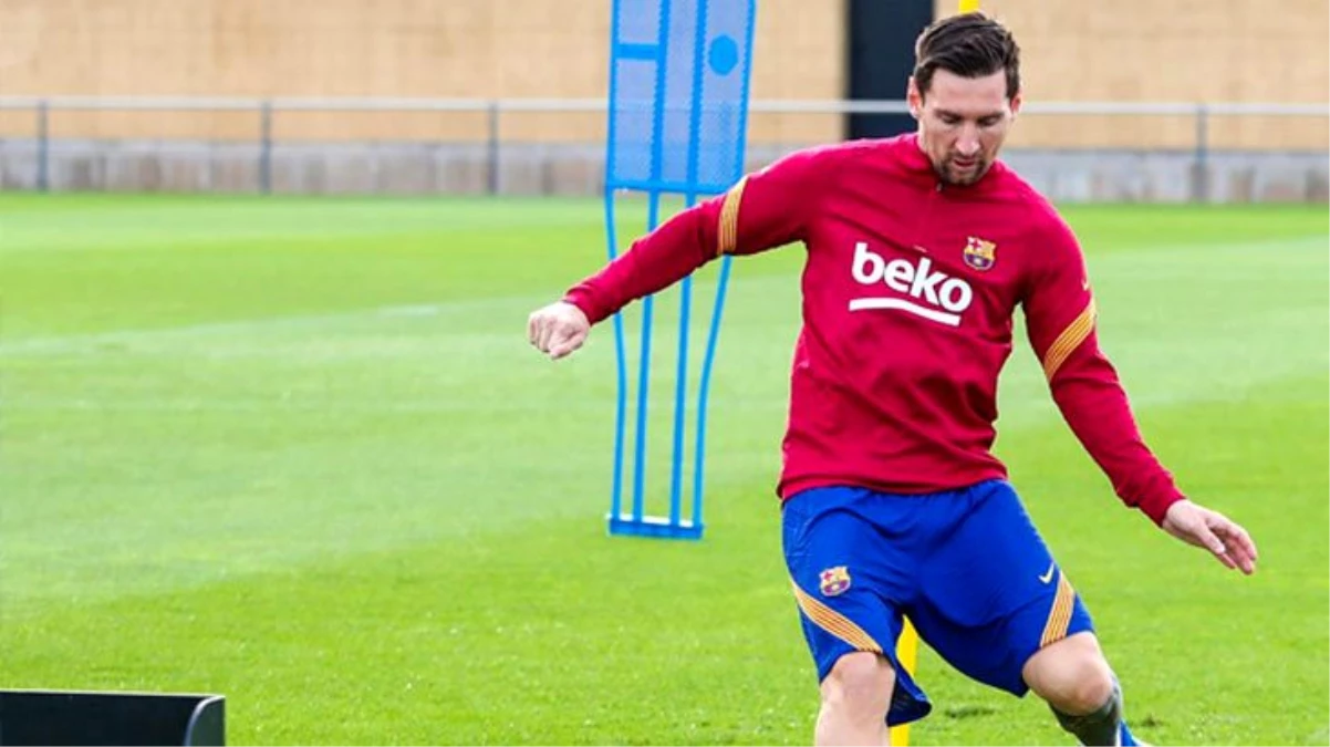 Barcelona Teknik Direktörü Ronald Koeman, antrenmanlara çıkmayan Lionel Messi\'yi uyardı
