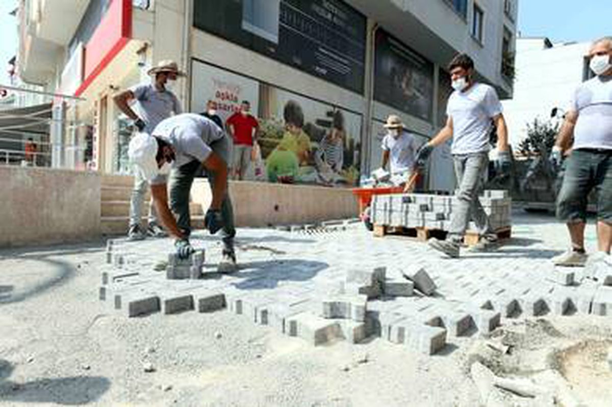 Başkan Büyükakın, \'\'Aşıroğlu Caddesi\'nde tempo daha da yükselecek\'\'
