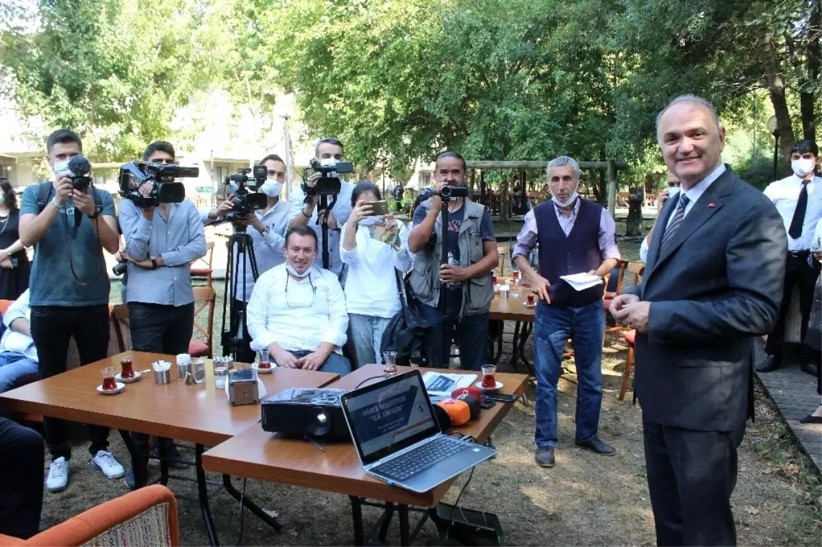 Düzce Belediye Başkanı Faruk Özlü, 500 günde yaptığı çalışmaları anlattı