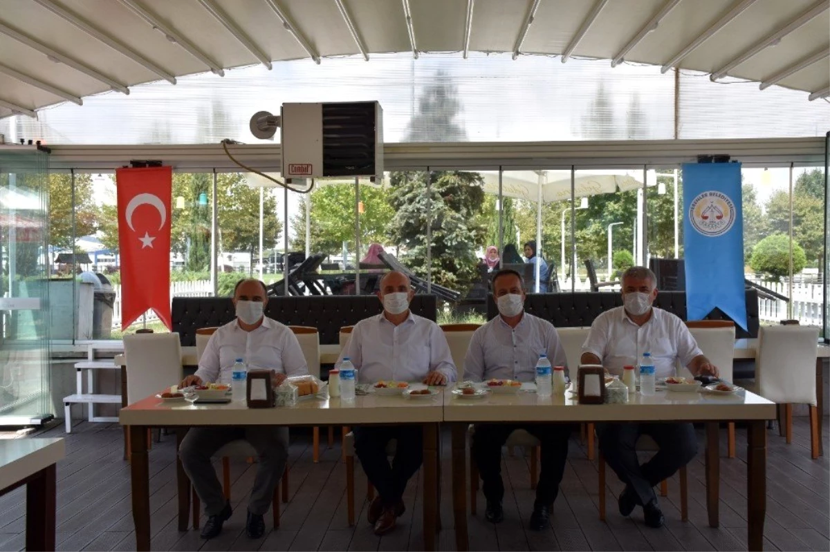 Erenler Belediye Başkanı Fevzi Kılıç: "Zabıta belediyemizin gülen yüzü"