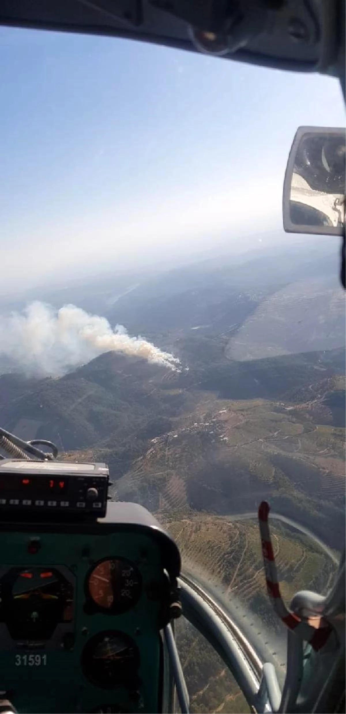 İzmir\'de ormanlık alanda yangın (2)