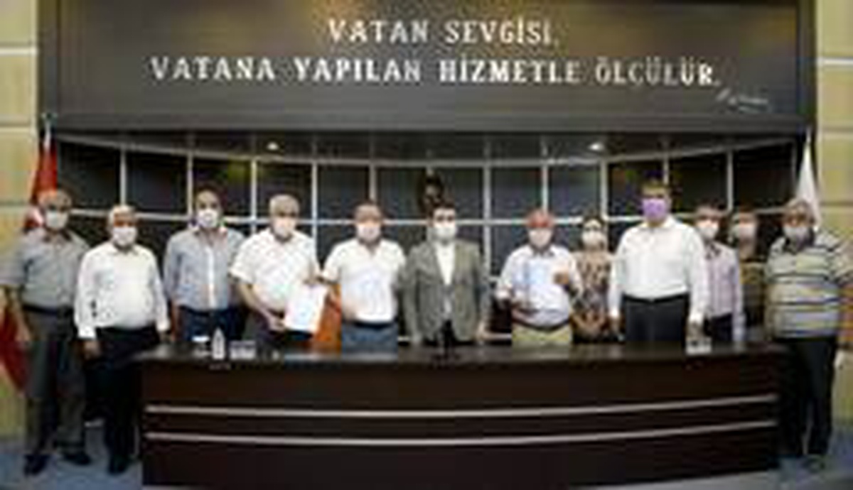 Kepez\'den inşaat malzemecileri esnafına tapu