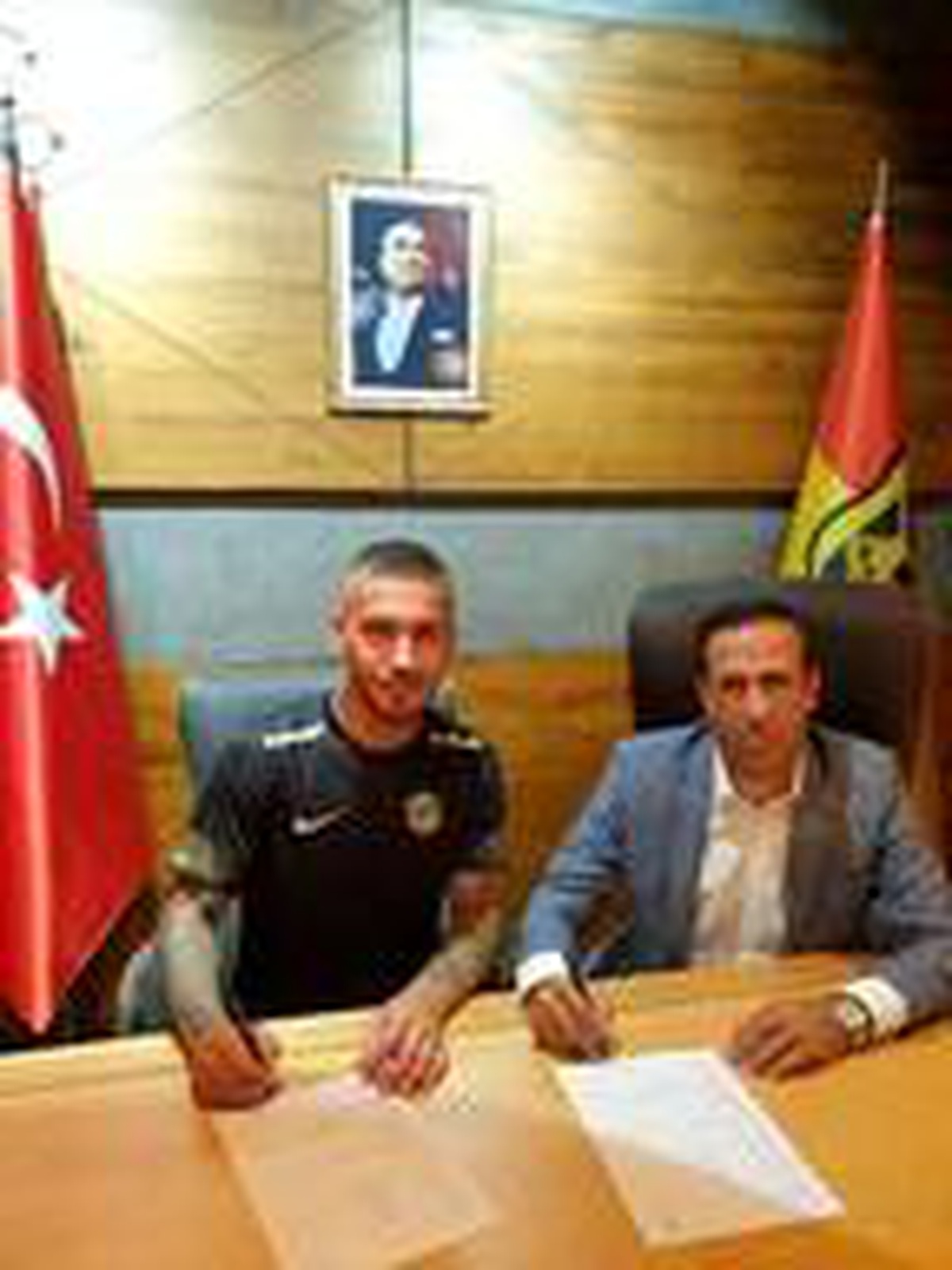 Adem Büyük, Yeni Malatyaspor\'a imza attı