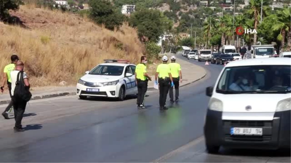 Son dakika haberi... Bodrum\'da minibüs ve taksilere Covid-19 denetimi