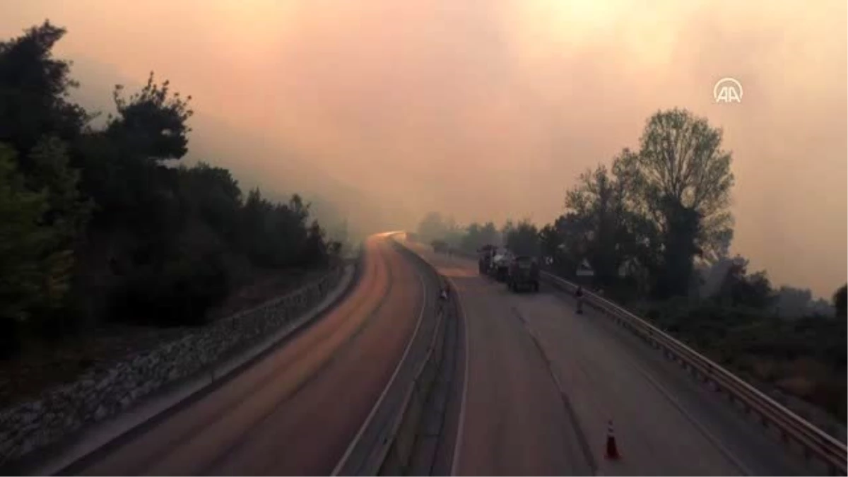 (DRONE) Bursa\'da orman yangınına müdahale ediliyor (2)