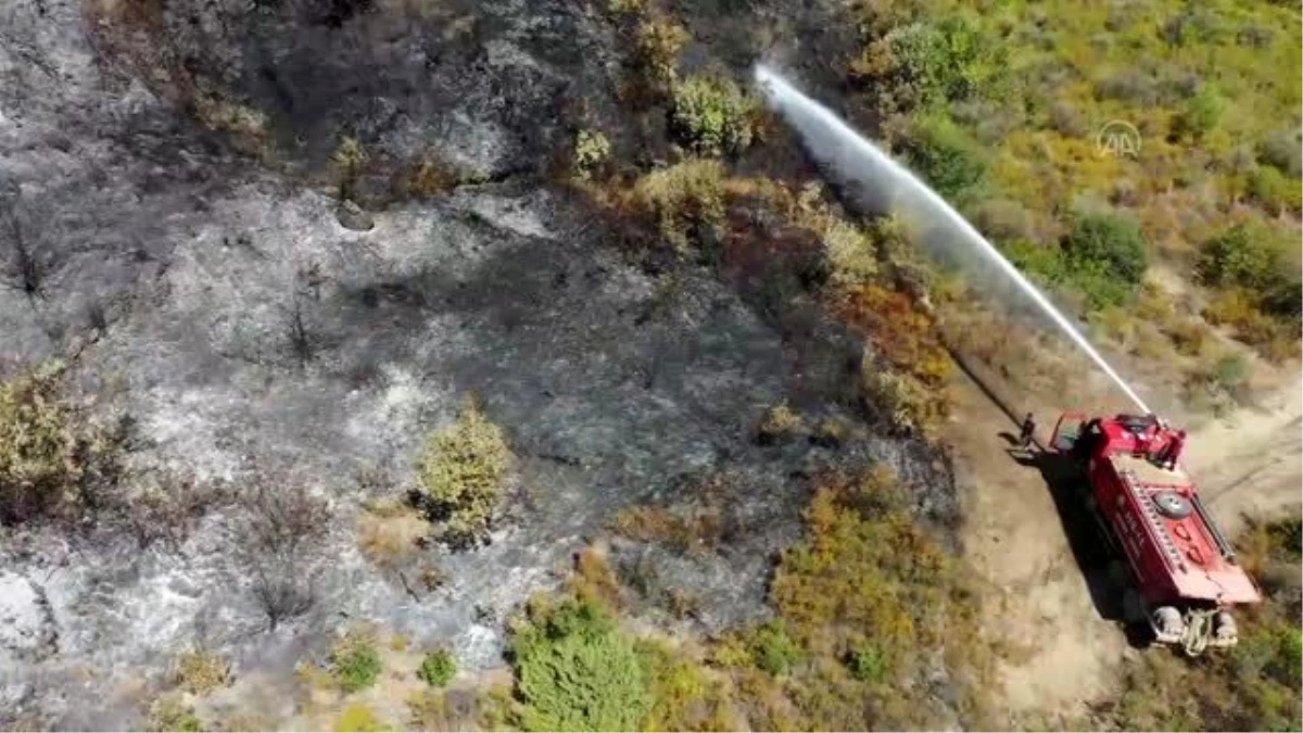 Son dakika haber... Hatay\'daki orman yangınını soğutma çalışması sürüyor (Drone)