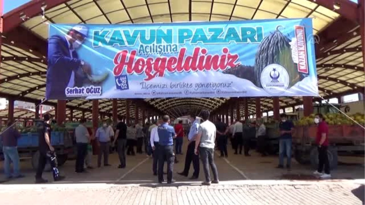 Son dakika haberi... Kahramankazan\'daki kavun pazarı dualarla açıldı