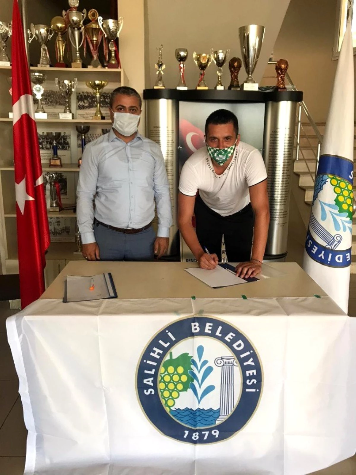 Son dakika... Salihli Belediyespor transfere başladı