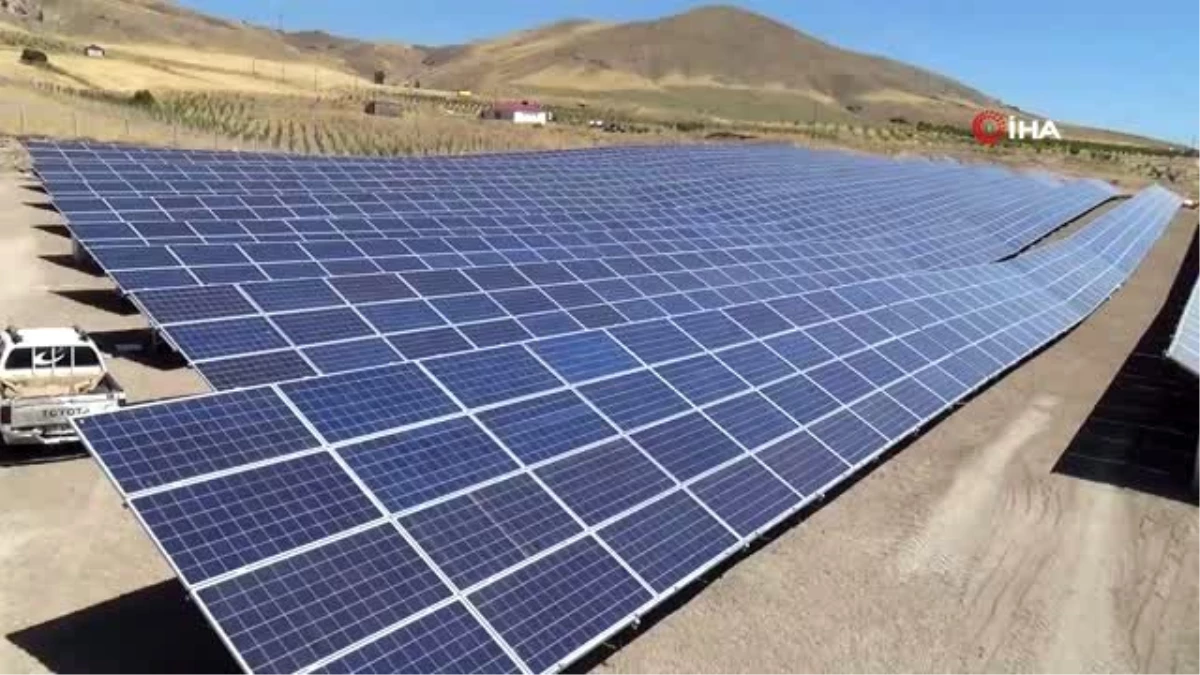 Ahlat Belediyesi 3 bin 500 panelden oluşan güneş enerji üretim tesisi kurdu