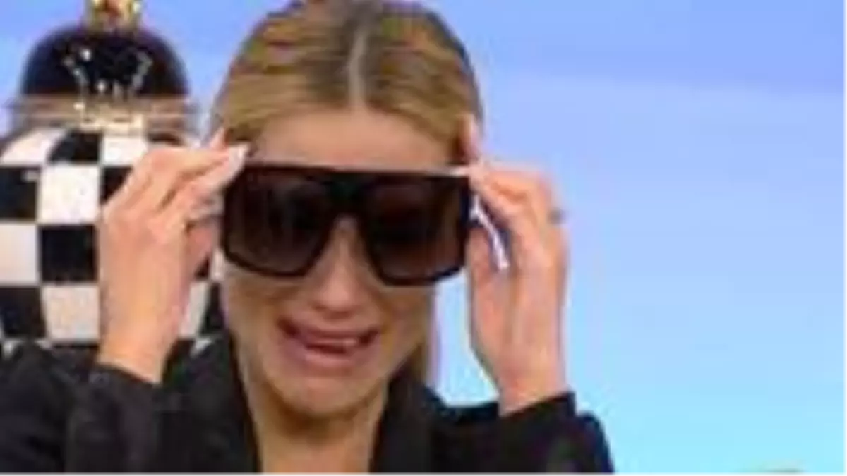 Eski sevgilisi balkondan düşen Nihal Candan, acı olayın detaylarını dinlerken gözyaşlarına hakim olamadı