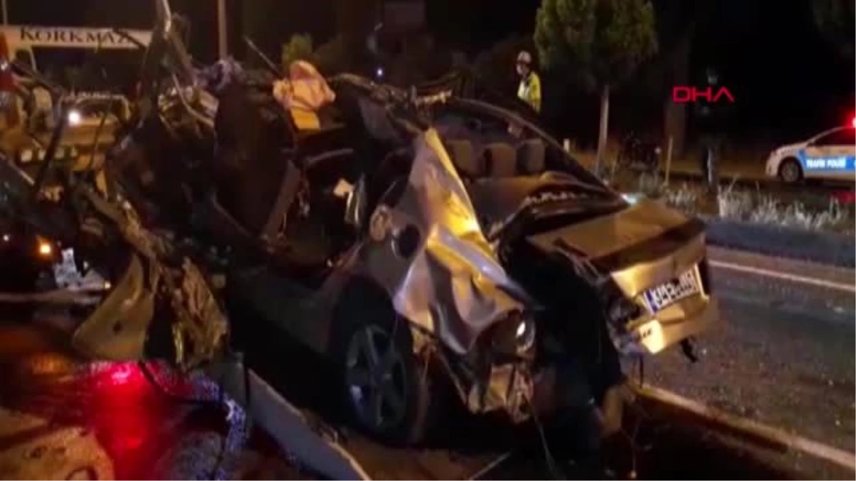 Son dakika haber | İzmir\'de otomobil duvara ve ardından ağaca çarptı 2 ölü, 2 yaralı