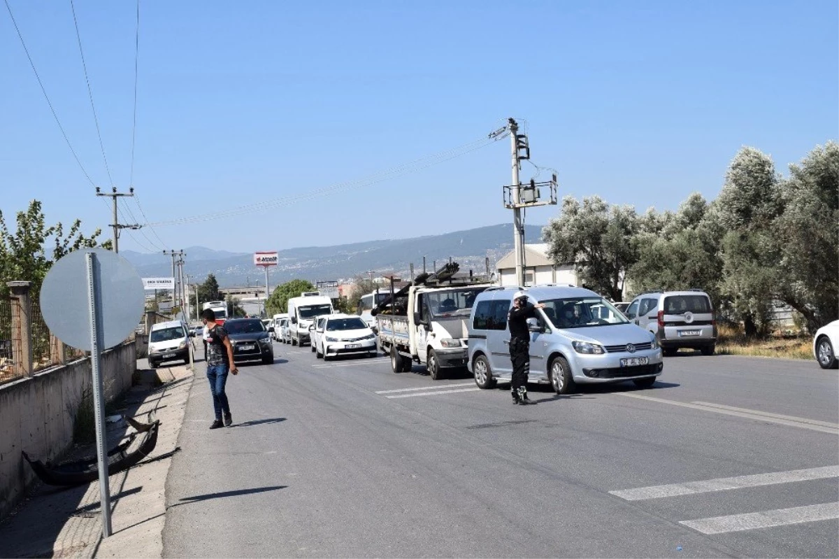 İzmir\'deki tehlikeli virajda radar uygulaması